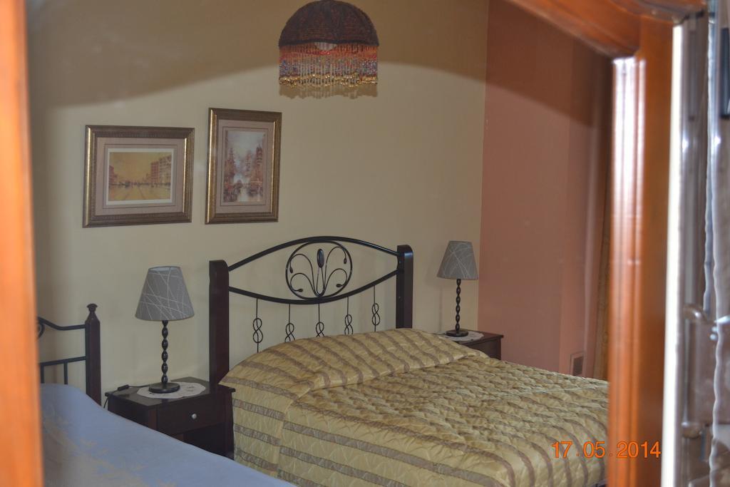 Mouson Melathron Hotel Elafina Room photo